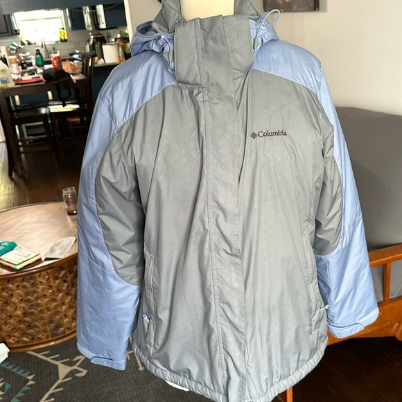 Columbia women’s jacket - Picture 1 of 8